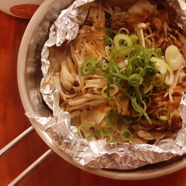 フライパンで簡単☆鮭とキノコのホイル焼き